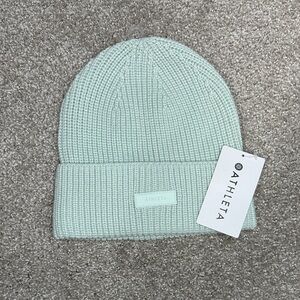 NWT Athleta Women’s Mint Green Fold-Over Knit Cozy Hour Beanie